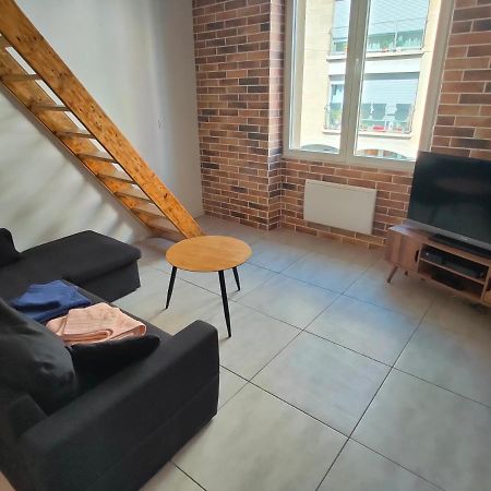 Апартаменты Joli Apparemment Type Loft Кавайон Экстерьер фото
