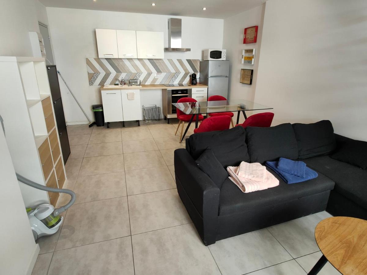 Апартаменты Joli Apparemment Type Loft Кавайон Экстерьер фото